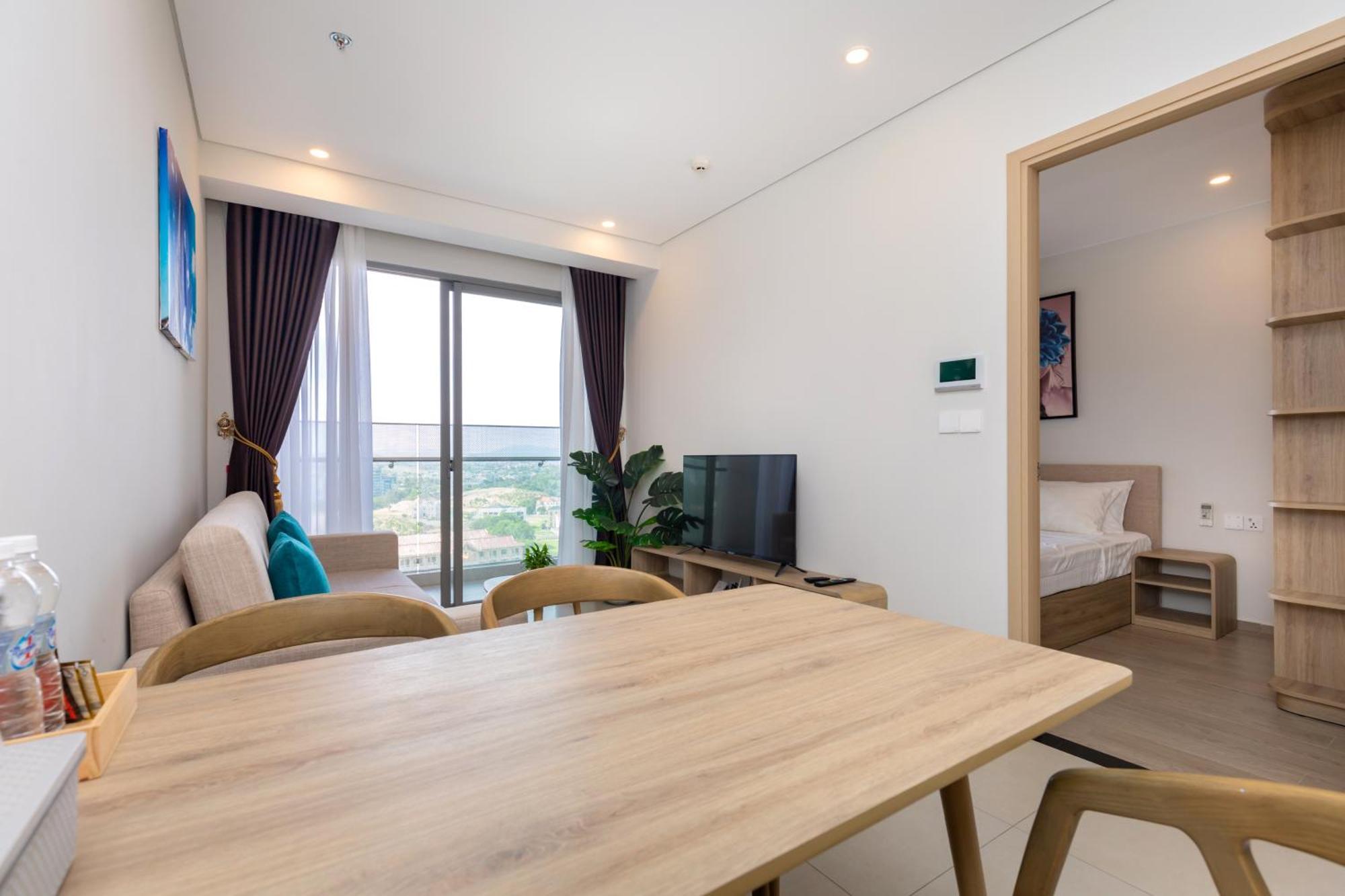 Lux Condotel - The Song Vung Tau Exterior photo